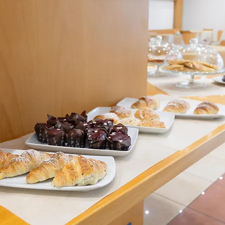 Planet International Hotel 4*